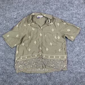 JM Collection Top Womens Size M Green Rayon Embroidered Hem Button Shirt